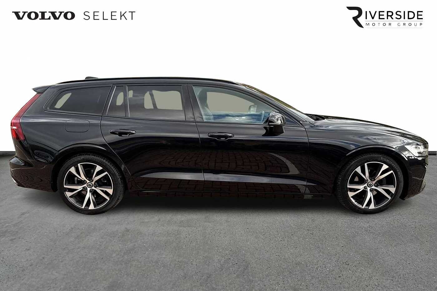 Used Volvo V60 2021 for sale - 76344161: Photo 4