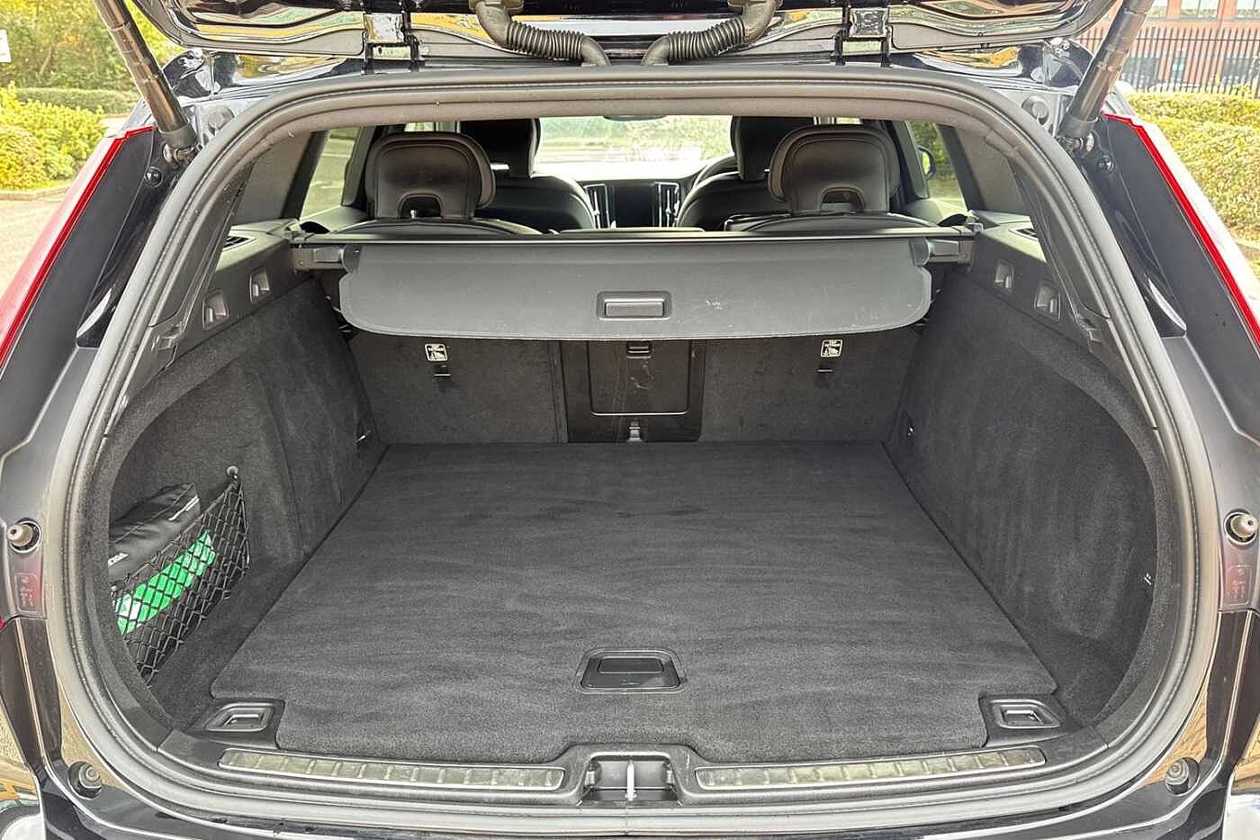 Used Volvo V60 2021 for sale - 76344161: Photo 8