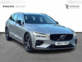 2023 - Plus, B3 Mild hybrid, Petrol, Dark (Leather:Park camera)