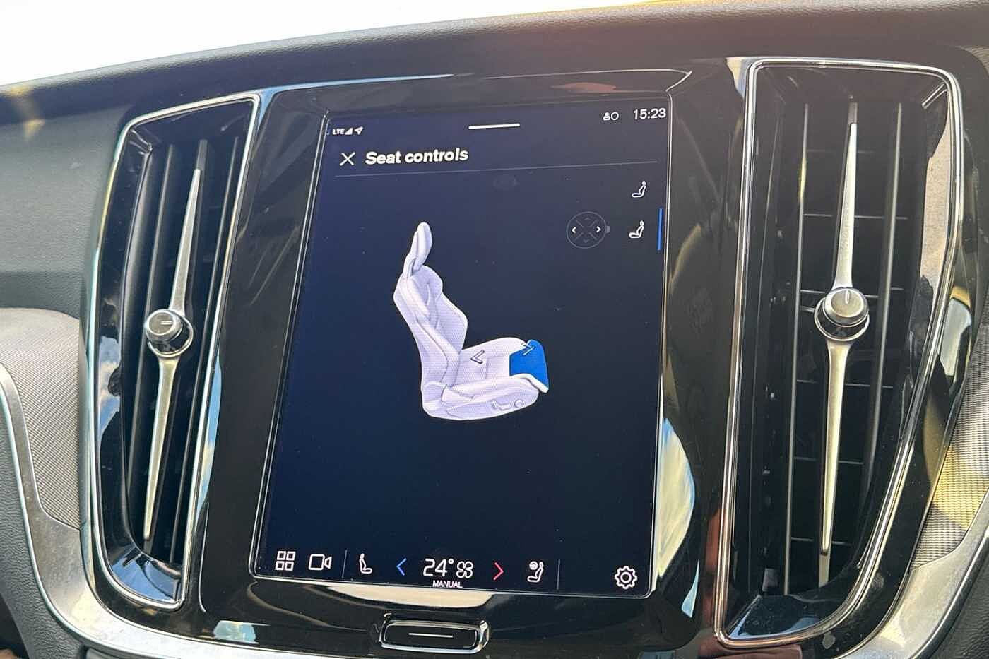 Used Volvo V60 2023 for sale - 76749949: Photo 25