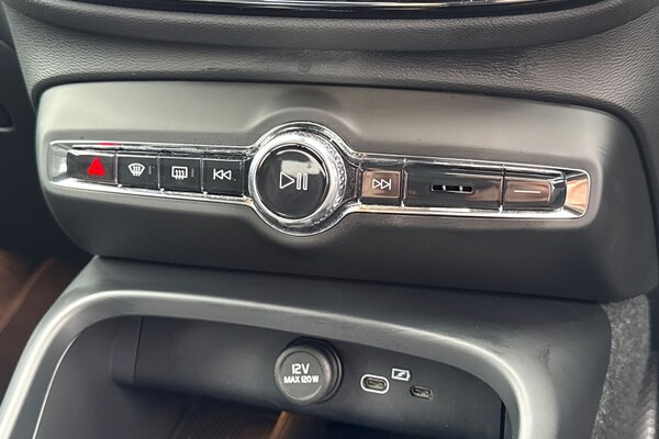 Used Volvo XC40 2025 for sale - 75829305: Photo 14