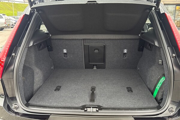 Used Volvo XC40 2025 for sale - 75829305: Photo 8