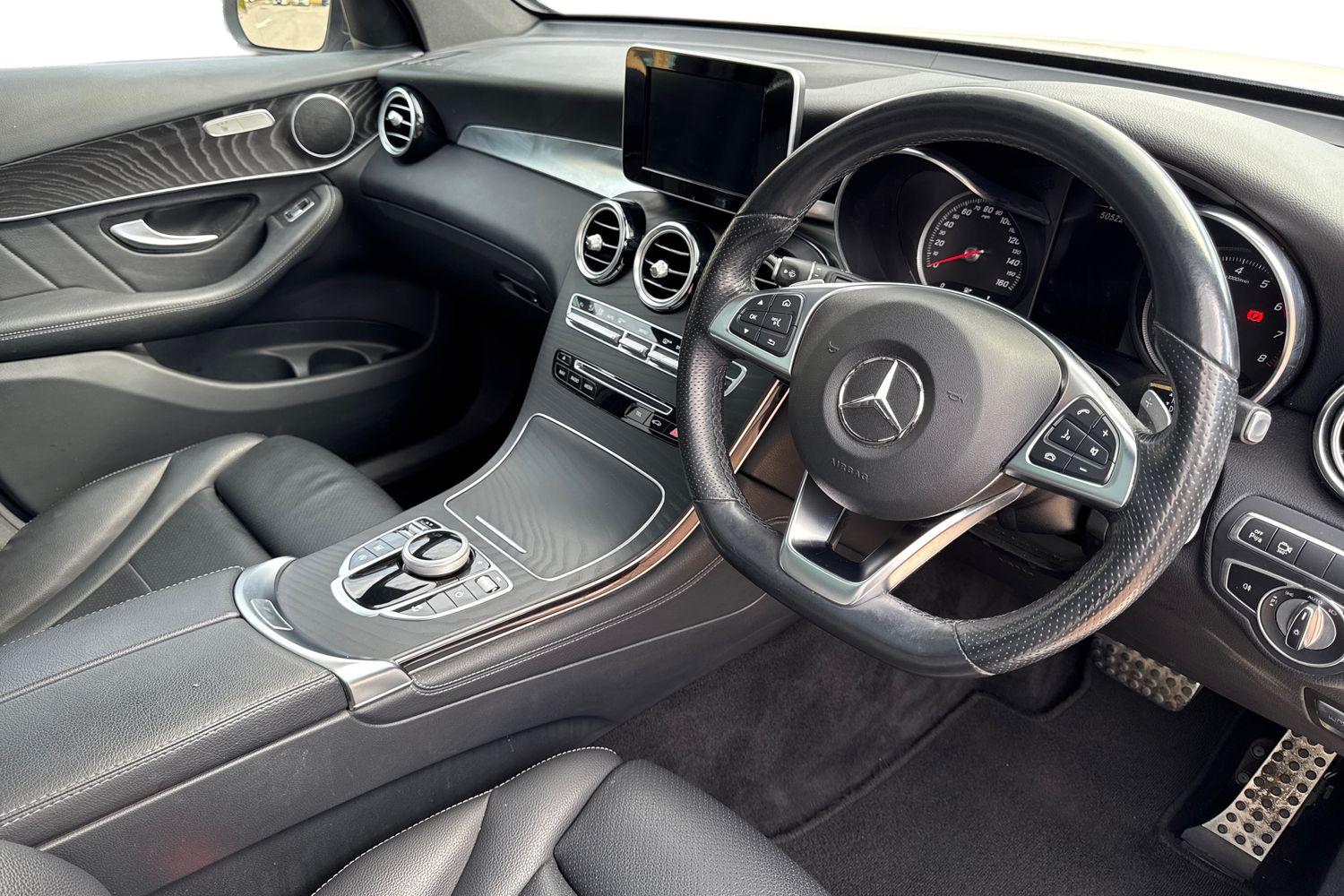 Used Mercedes-Benz GLC 2019 for sale - 76008048: Photo 10