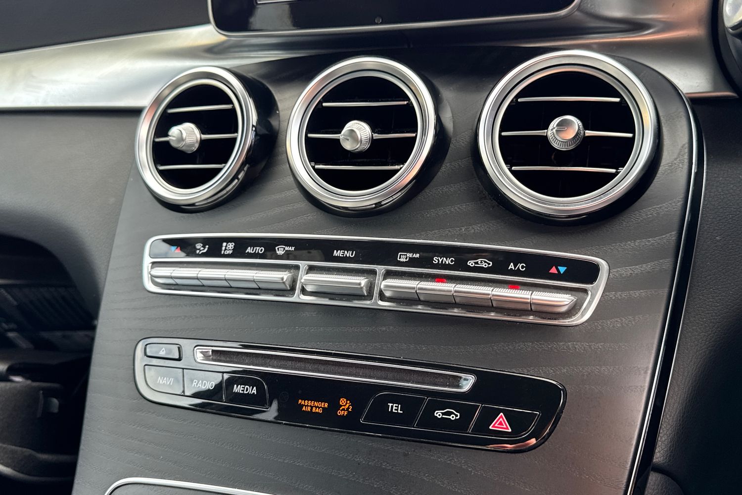 Used Mercedes-Benz GLC 2019 for sale - 76008048: Photo 14