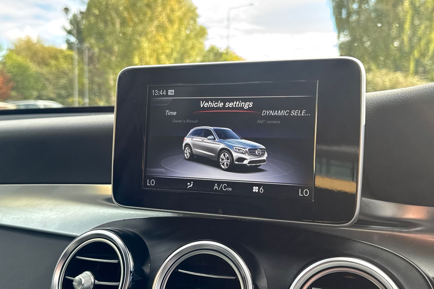 Used Mercedes-Benz GLC 2019 for sale - 76008048: Photo 23