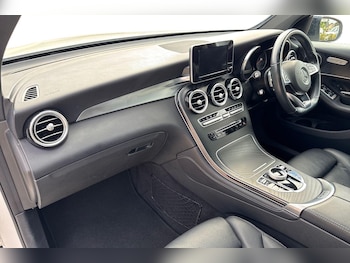 Used Mercedes-Benz GLC 2019 for sale - 76008048: Photo