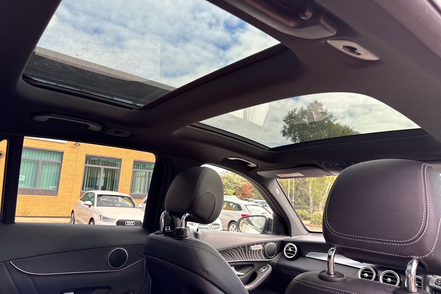 Used Mercedes-Benz GLC 2019 for sale - 76008048: Photo 37