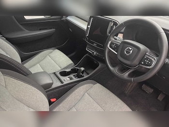 Used Volvo XC40 2025 for sale - 78670405: Photo