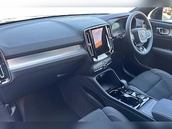 Used Volvo XC40 2026 for sale - 79341751: Photo