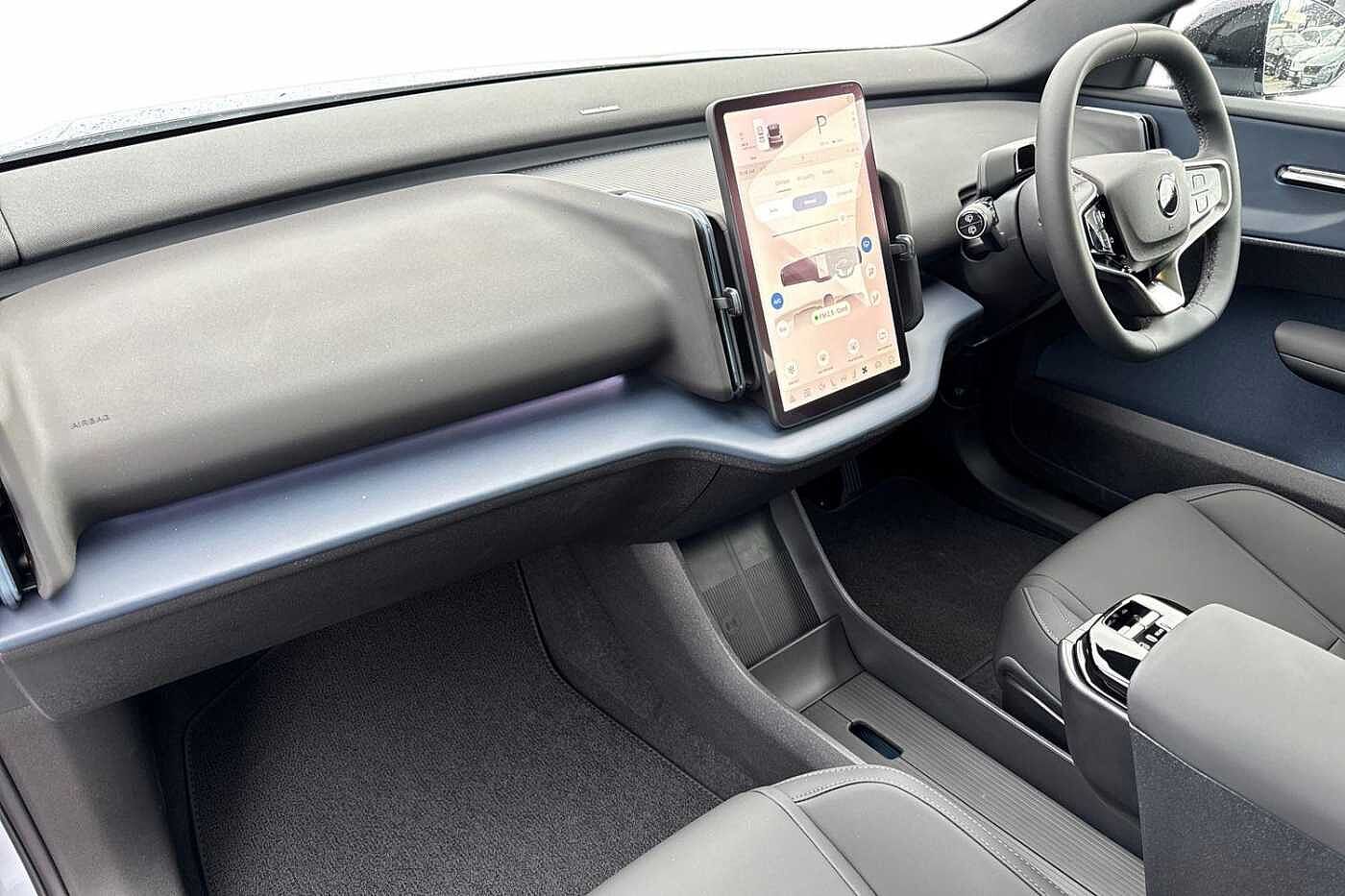 Used Volvo EX30 2025 for sale - 76479728: Photo 2