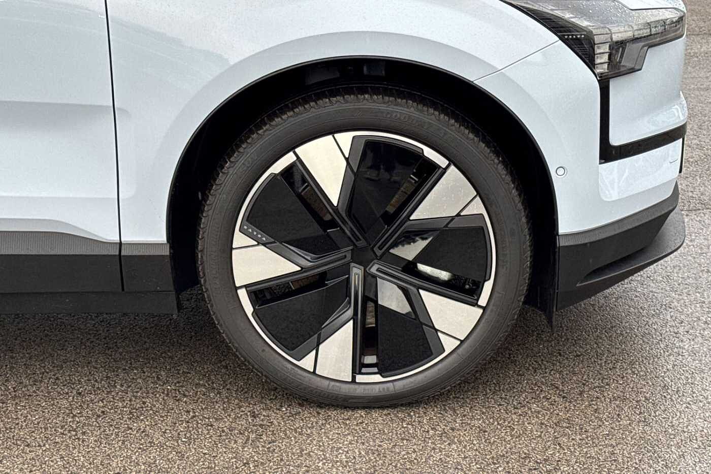 Used Volvo EX30 2025 for sale - 76479728: Photo 5