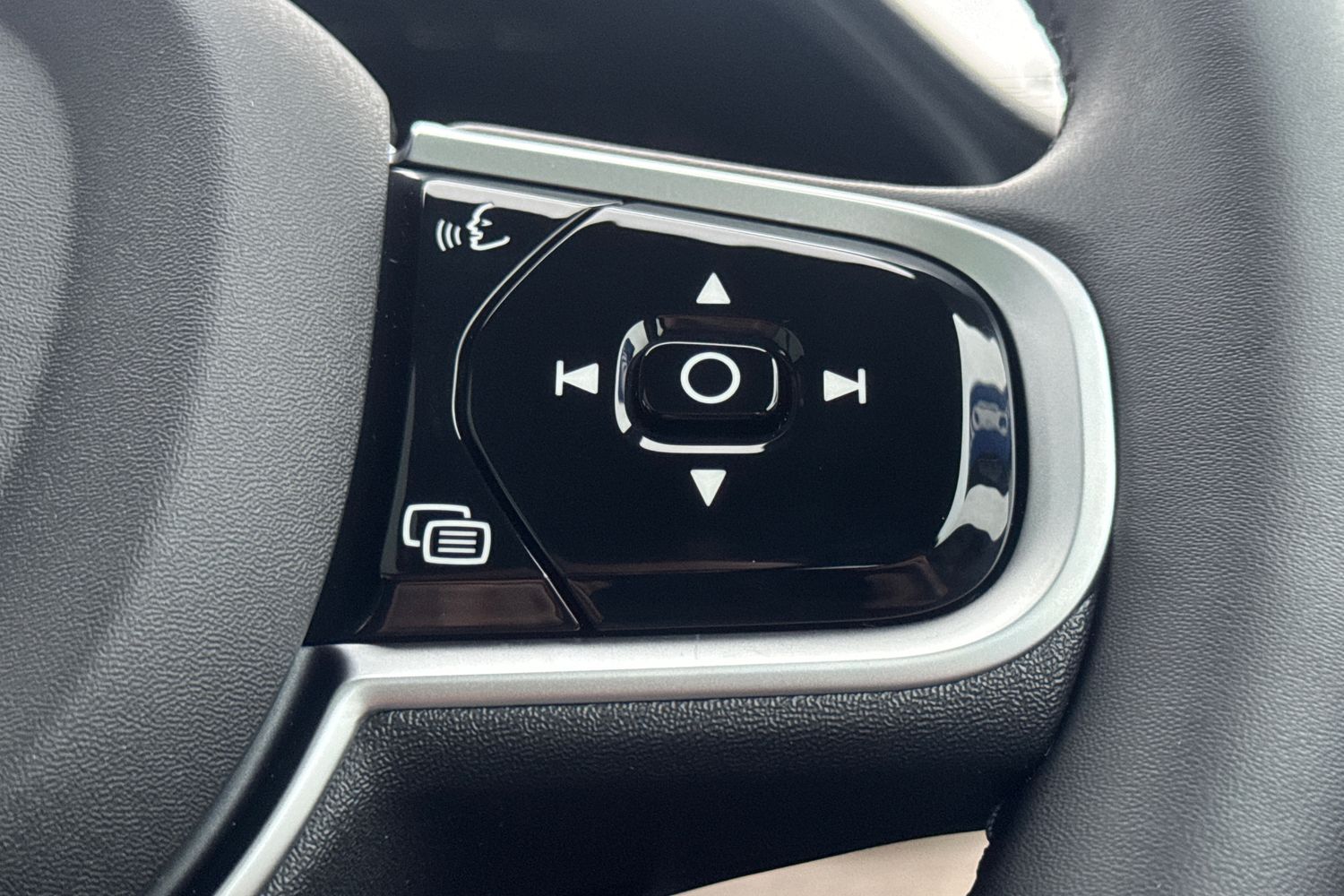 Used Volvo XC90 2025 for sale - 76738101: Photo 12