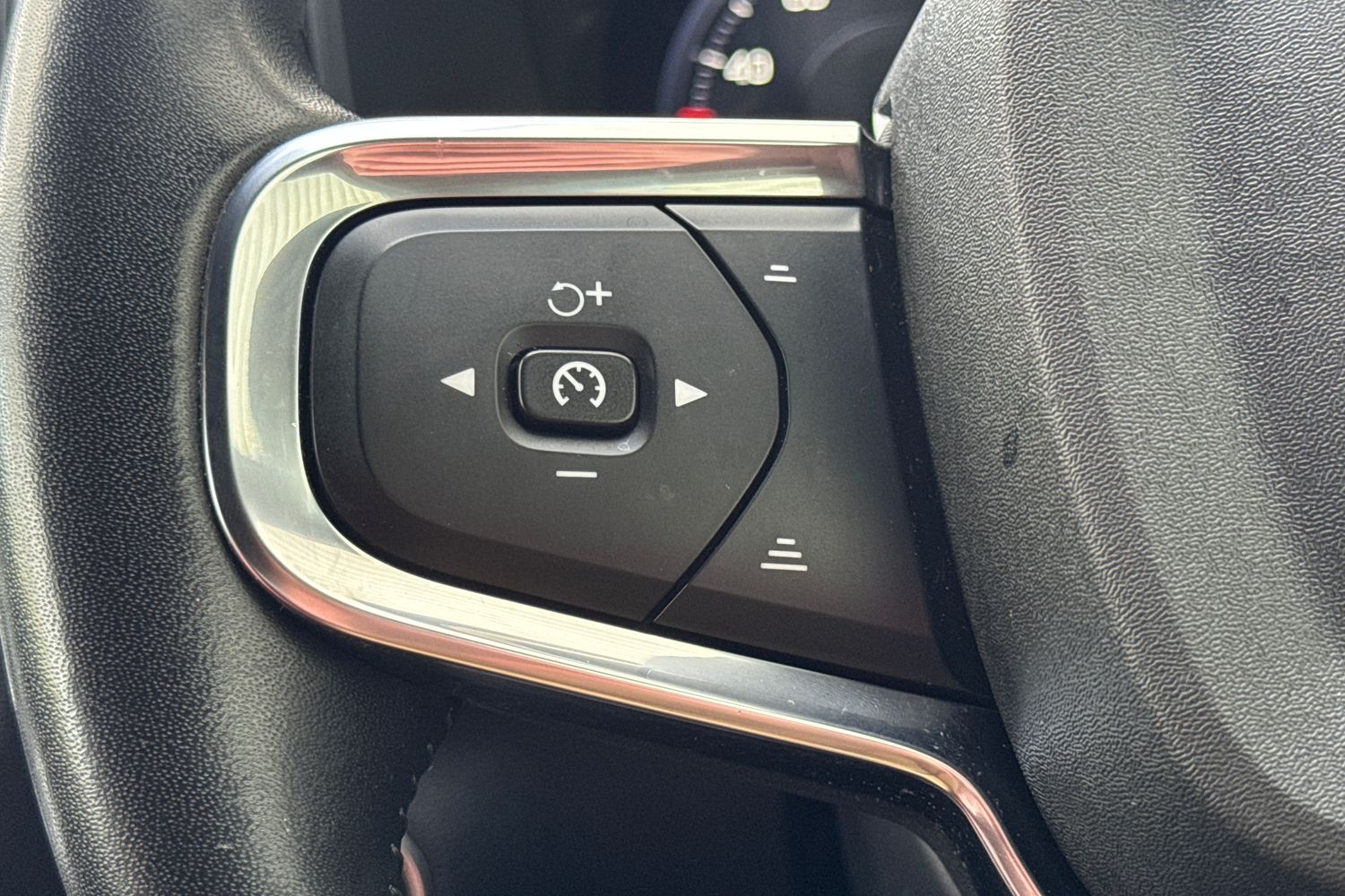 Used Volvo XC40 2021 for sale - 77556831: Photo 11