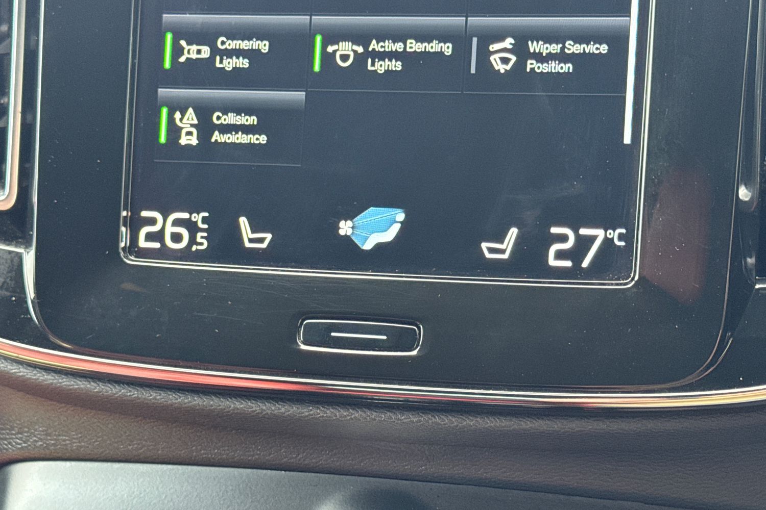 Used Volvo XC40 2021 for sale - 77556831: Photo 25