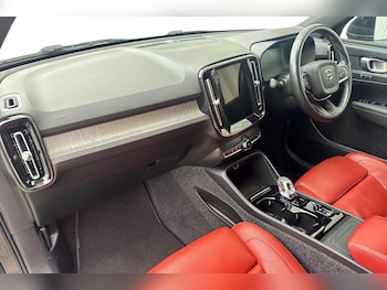 Used Volvo XC40 2021 for sale - 77556831: Photo