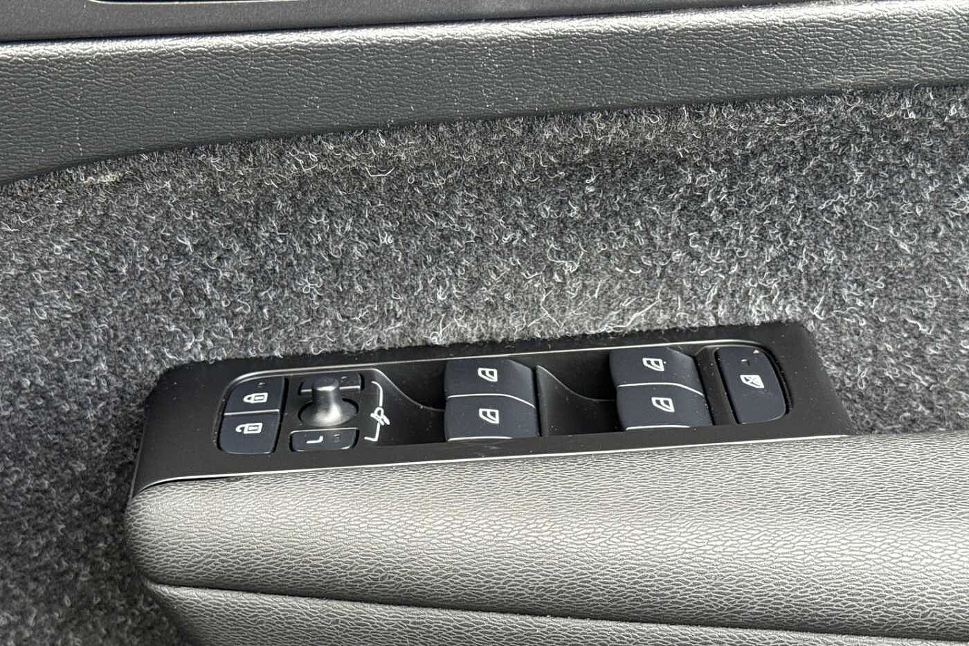 Used Volvo XC40 2021 for sale - 77556831: Photo 32