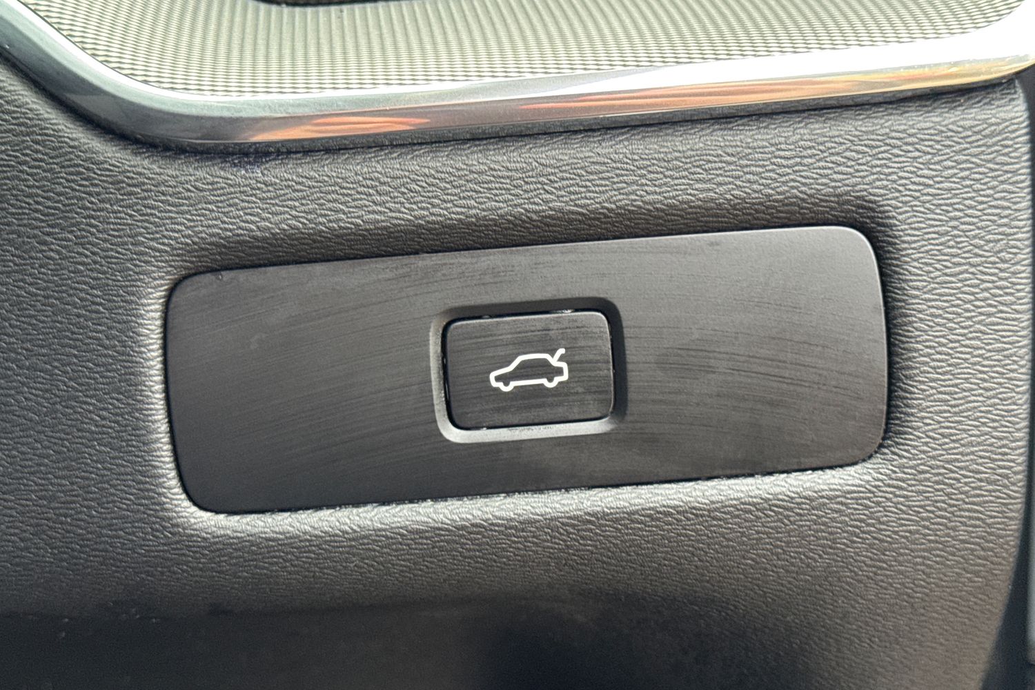 Used Volvo XC60 2023 for sale - 76854652: Photo 35