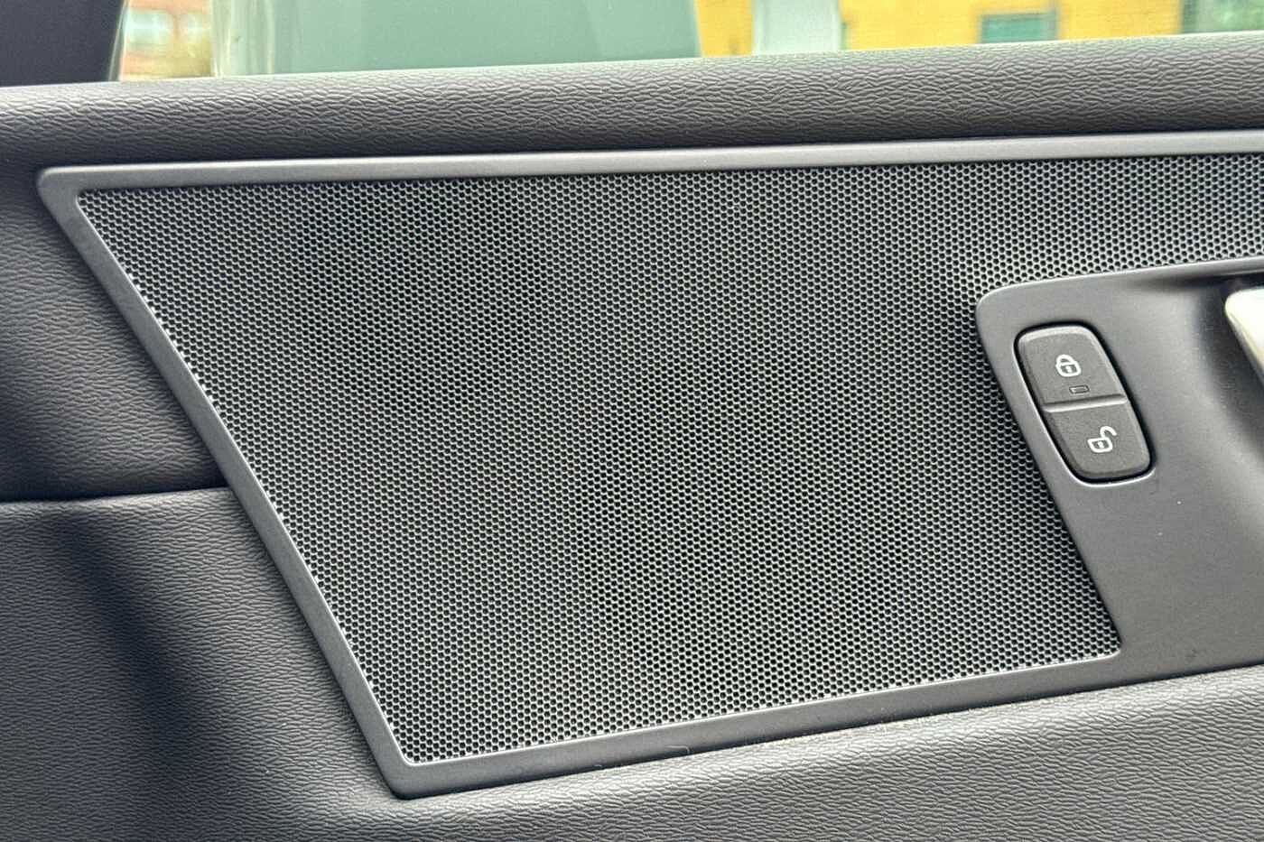 Used Volvo XC60 2023 for sale - 76854652: Photo 37