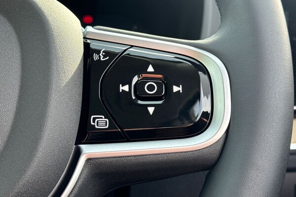 Used Volvo XC60 2025 for sale - 76079035: Photo 12