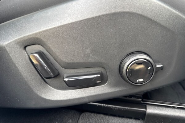Used Volvo XC60 2025 for sale - 76079035: Photo 36