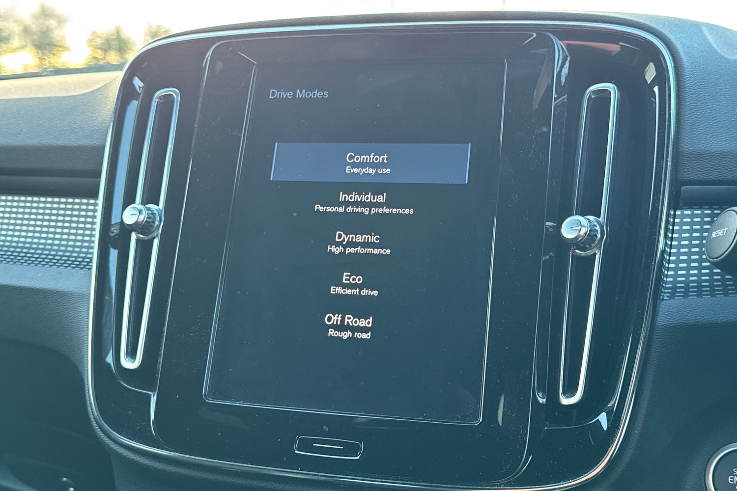 Used Volvo XC40 2020 for sale - 76780305: Photo 27