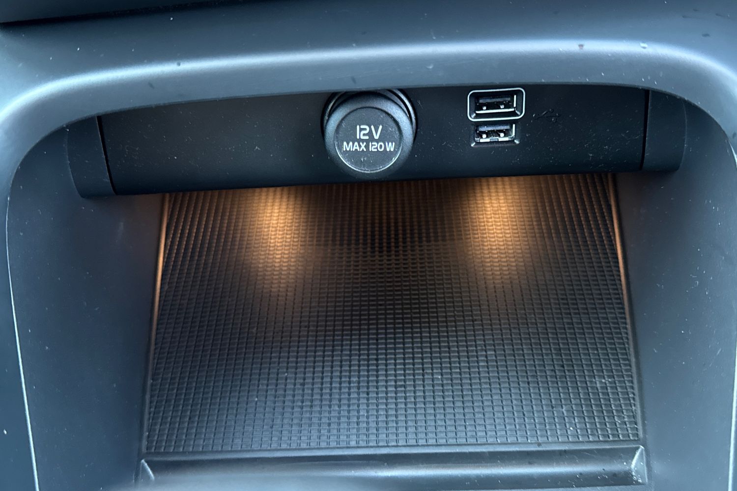 Used Volvo XC40 2020 for sale - 76780305: Photo 34