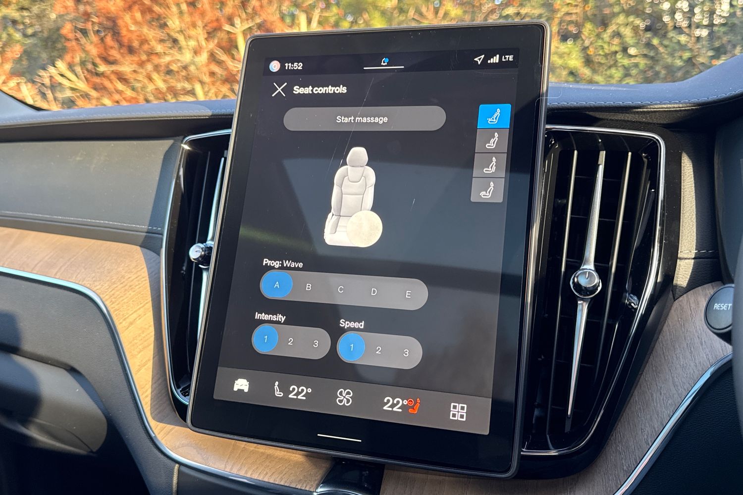 Used Volvo XC60 2025 for sale - 76738099: Photo 25