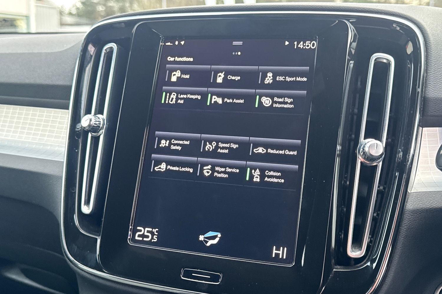 Used Volvo XC40 2022 for sale - 77745720: Photo 24