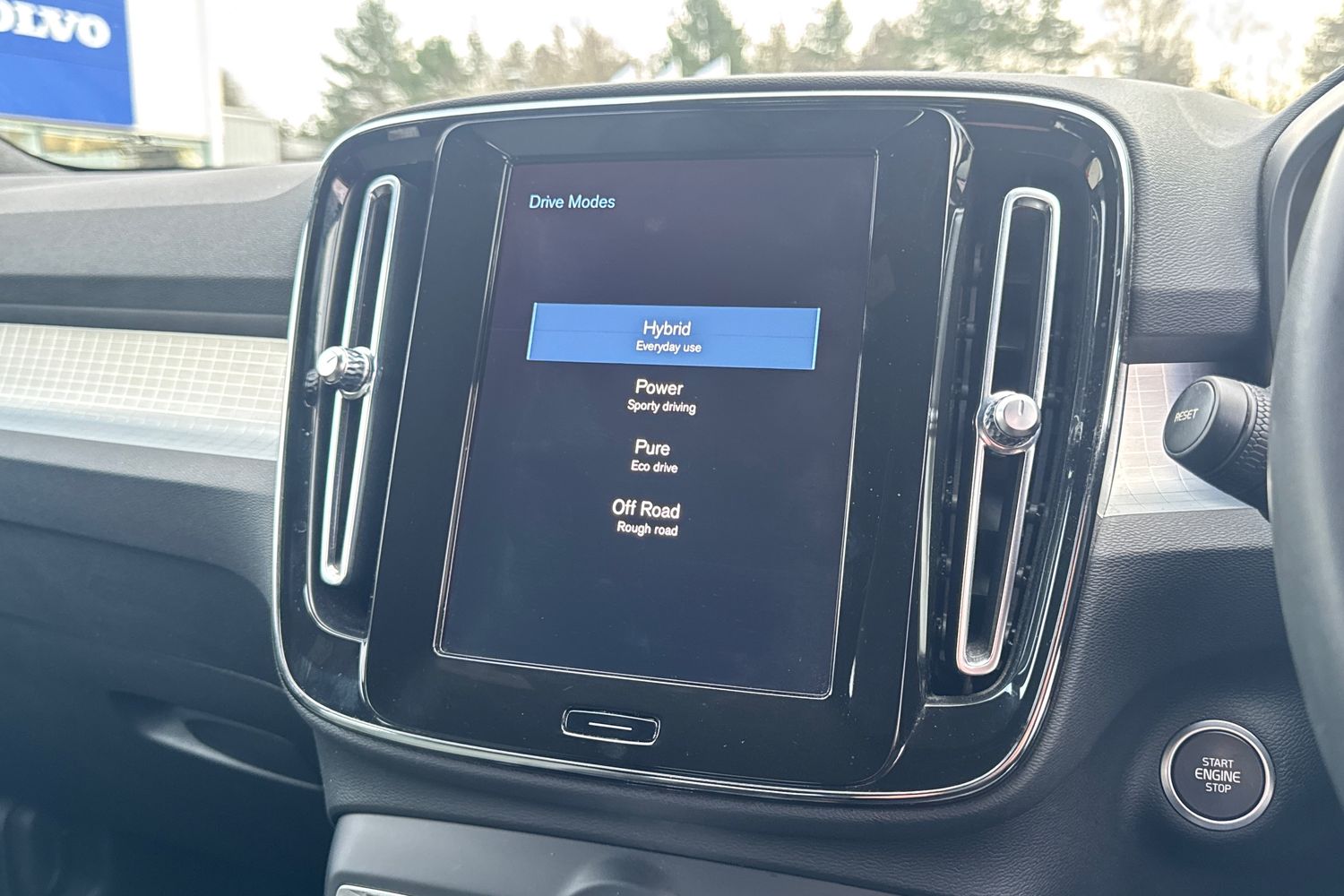 Used Volvo XC40 2022 for sale - 77745720: Photo 25