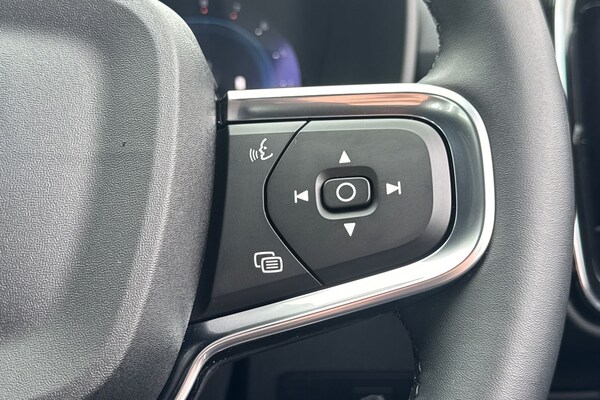 Used Volvo XC40 2025 for sale - 75467541: Photo 12