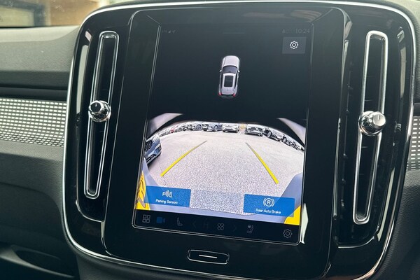 Used Volvo XC40 2025 for sale - 75467541: Photo 15