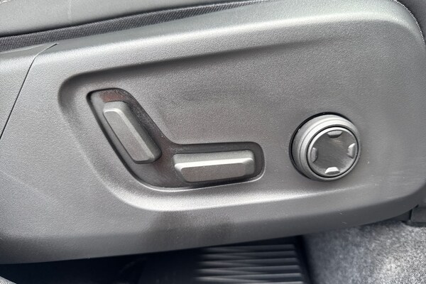 Used Volvo XC40 2025 for sale - 75467541: Photo 30