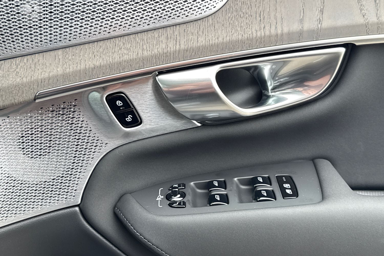 Used Volvo XC90 2025 for sale - 76079294: Photo 31