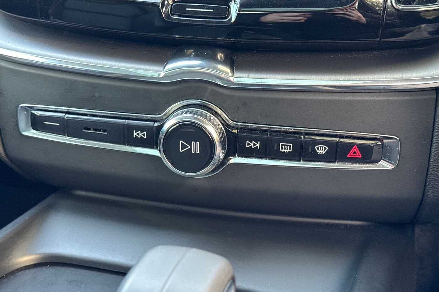 Used Volvo XC60 2021 for sale - 76208975: Photo 14