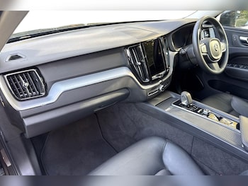Used Volvo XC60 2021 for sale - 76208975: Photo