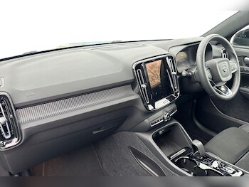 Used Volvo XC40 2023 for sale - 77665058: Photo