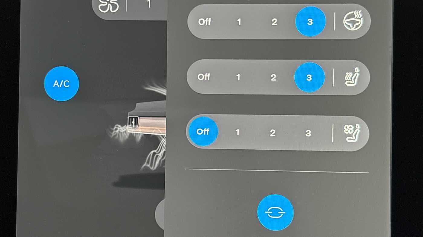 Used Volvo XC90 2025 for sale - 77848108: Photo 41