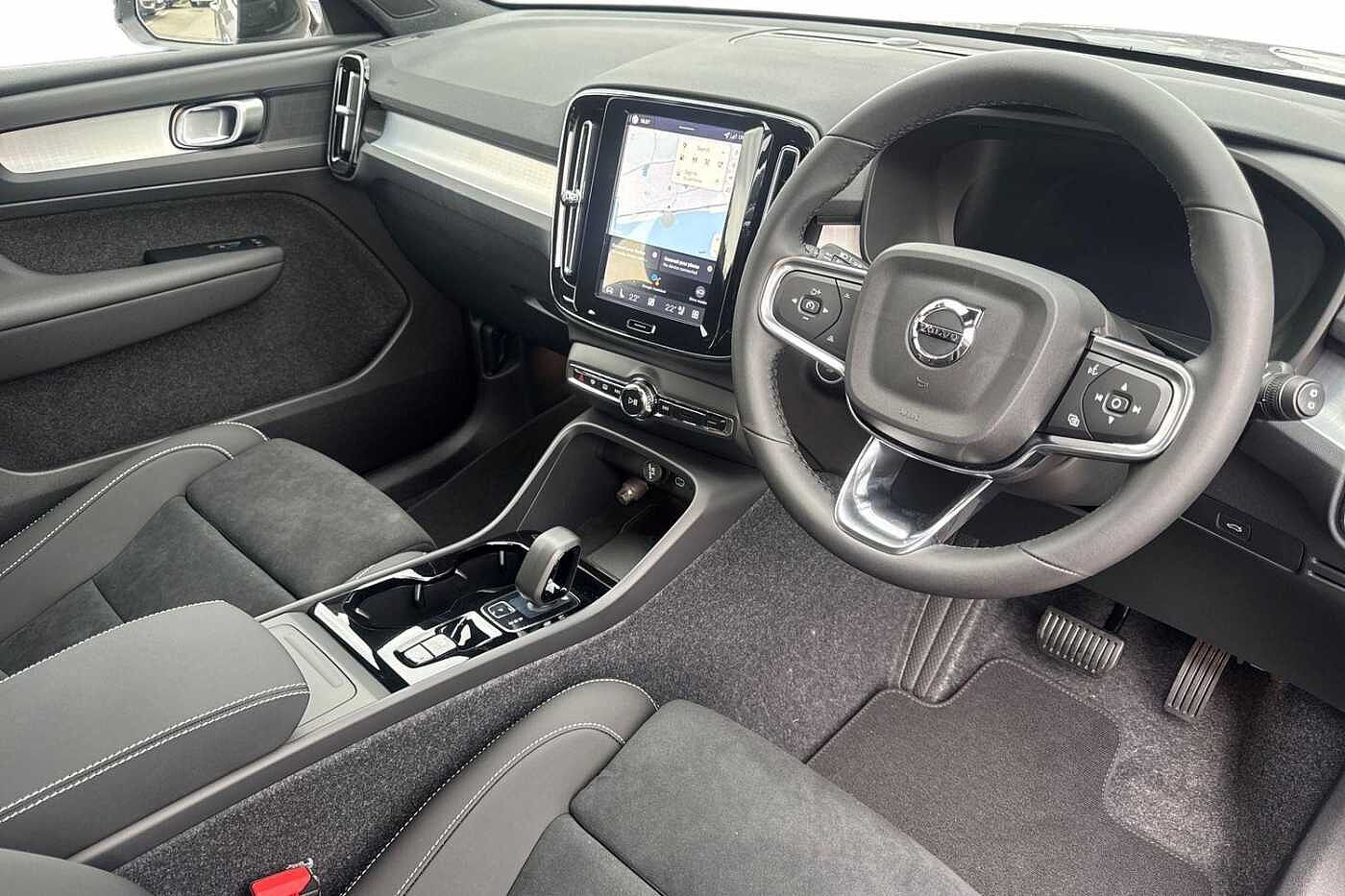 Used Volvo XC40 2025 for sale - 76221697: Photo 10