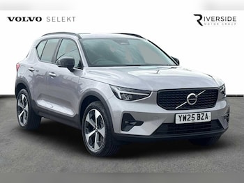 2025 - Plus, B3 Mild hybrid, Petrol, Dark 5-Door