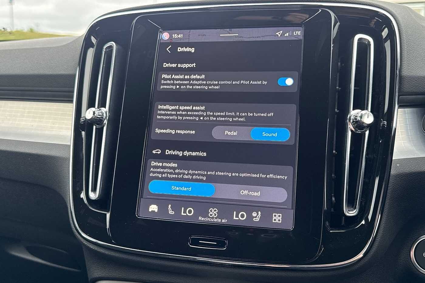 Used Volvo XC40 2025 for sale - 76221697: Photo 23