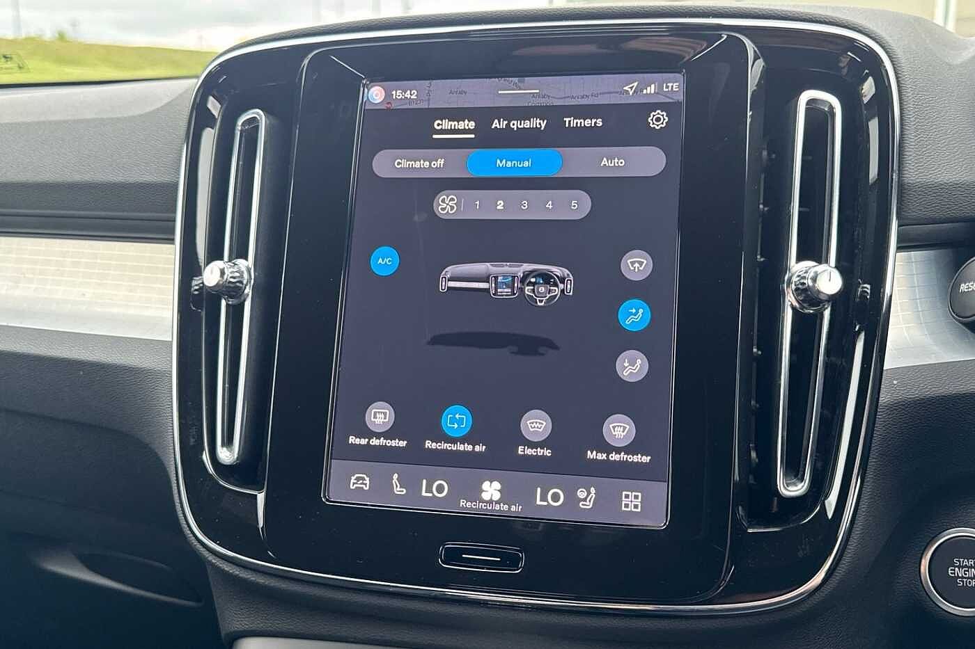 Used Volvo XC40 2025 for sale - 76221697: Photo 25