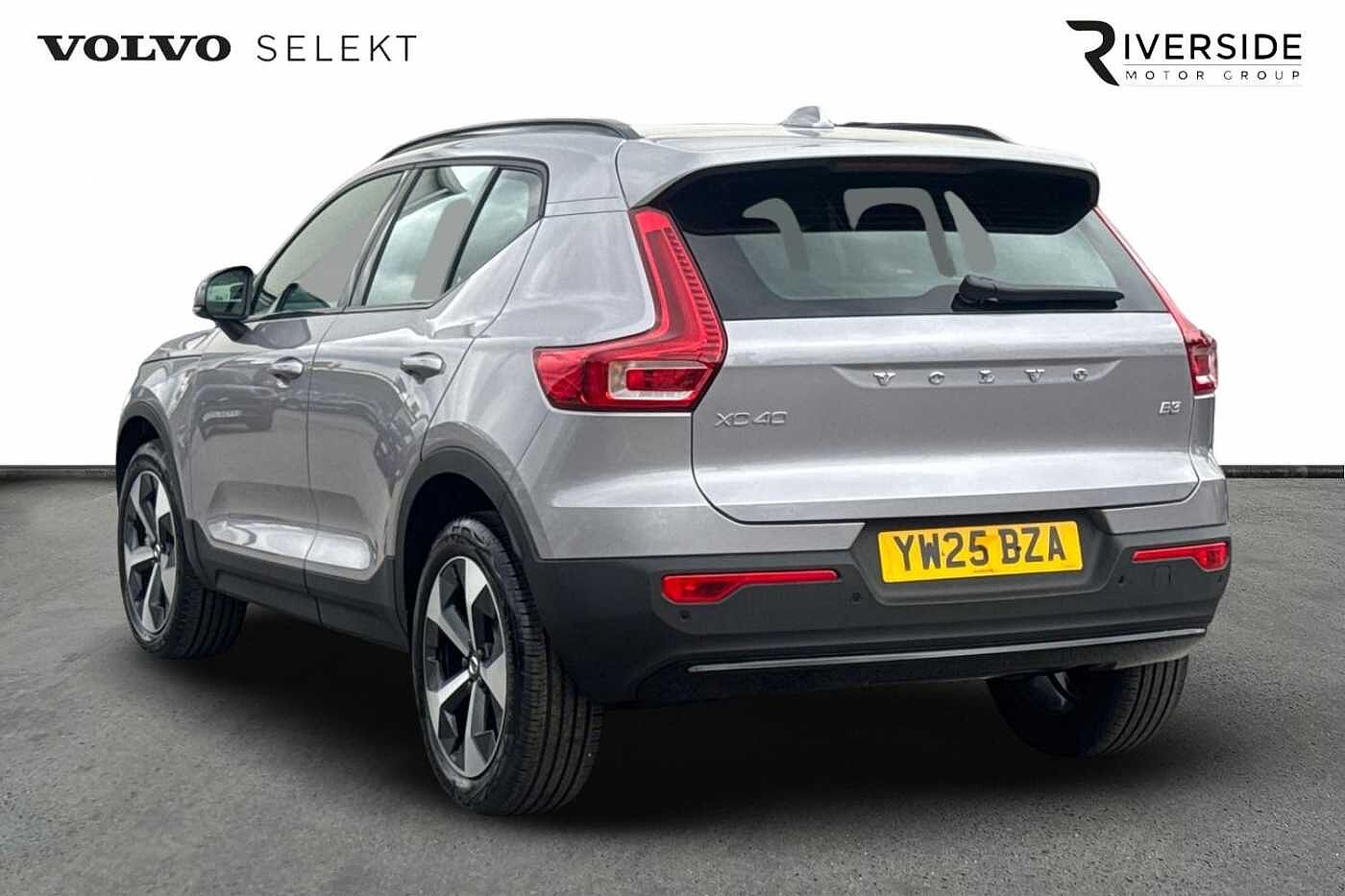 Used Volvo XC40 2025 for sale - 76221697: Photo 3