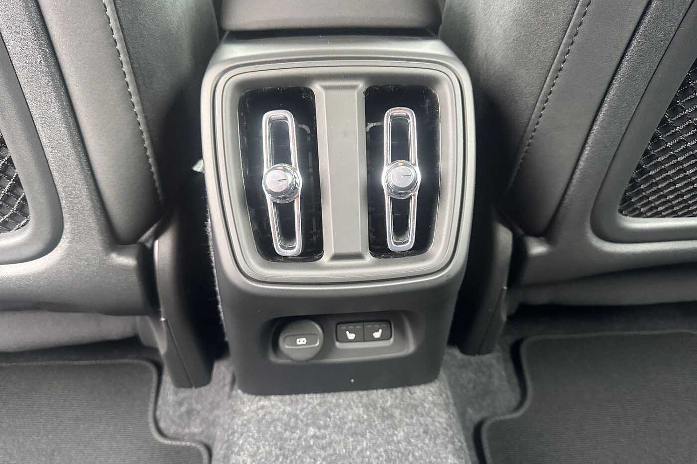 Used Volvo XC40 2025 for sale - 76221697: Photo 36