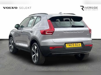 Used Volvo XC40 2025 for sale - 76221697: Photo 3