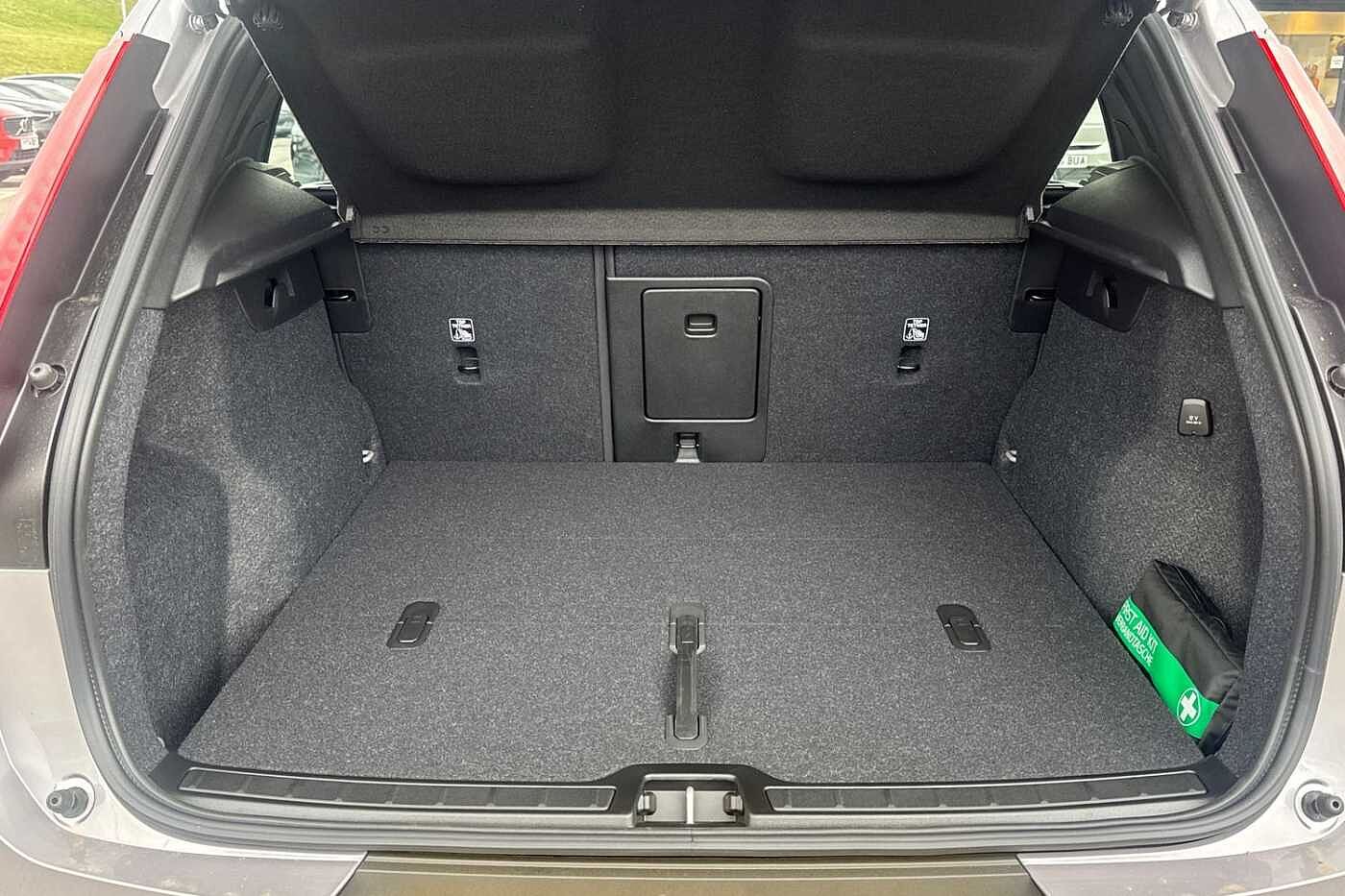 Used Volvo XC40 2025 for sale - 76221697: Photo 8