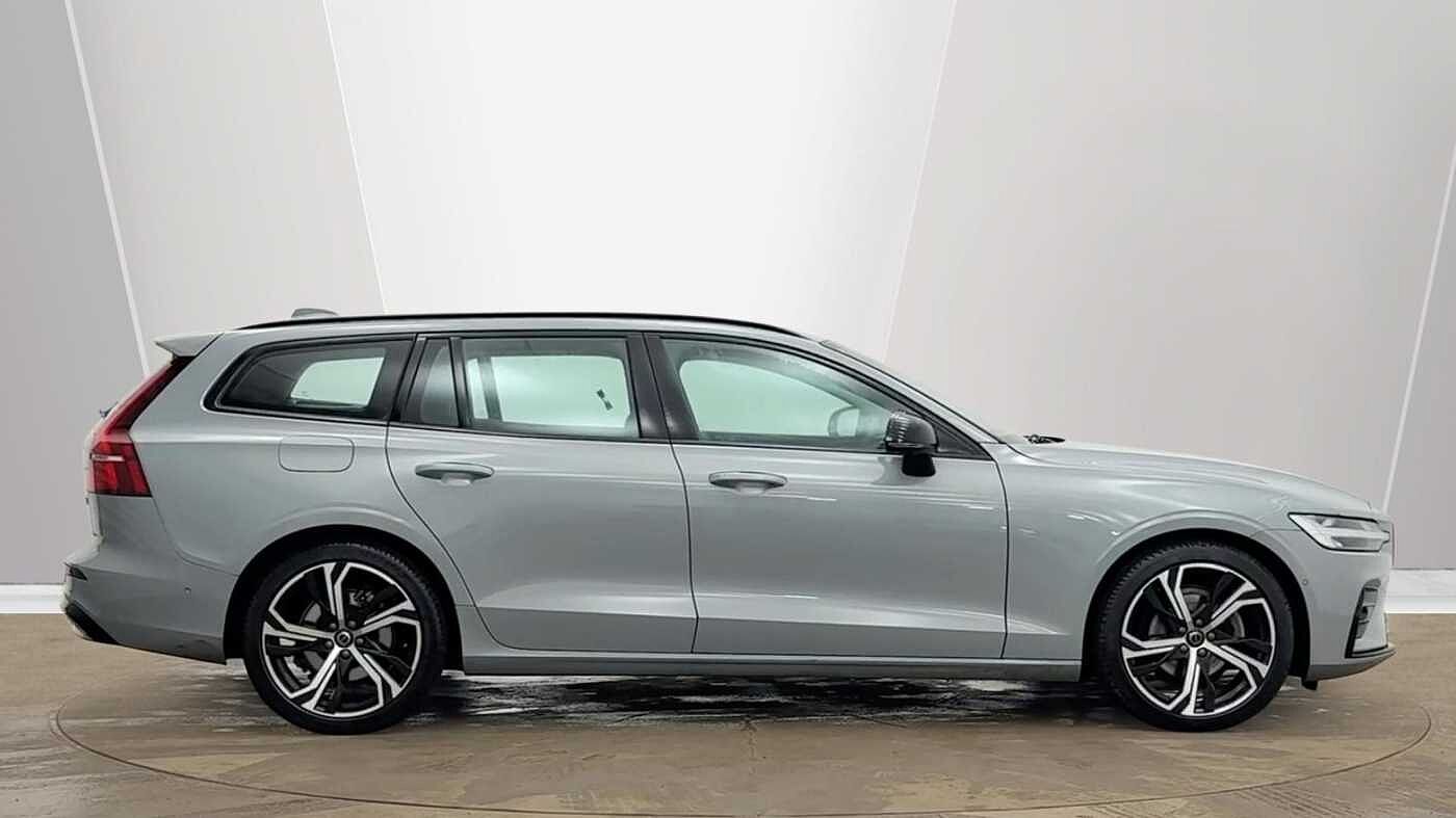 Used Volvo V60 2025 for sale - 77532066: Photo 2