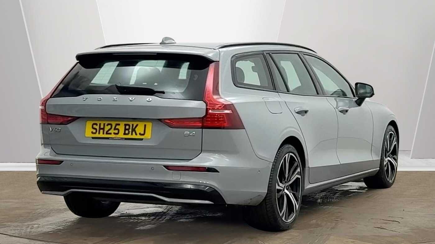 Used Volvo V60 2025 for sale - 77532066: Photo 3