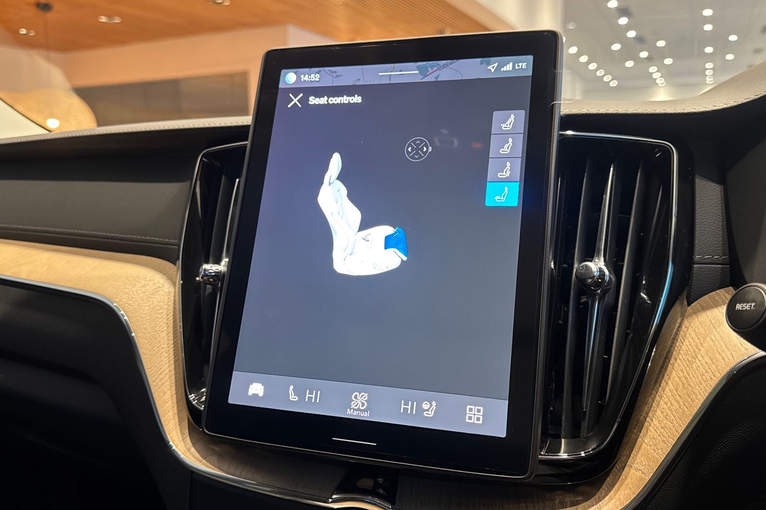 Used Volvo XC60 2025 for sale - 76738100: Photo 26