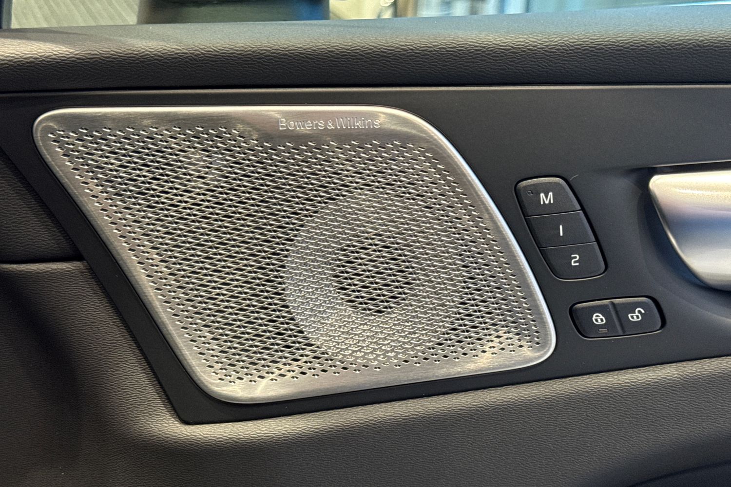 Used Volvo XC60 2025 for sale - 76738100: Photo 34