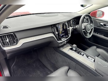 Used Volvo V60 2022 for sale - 75467742: Photo